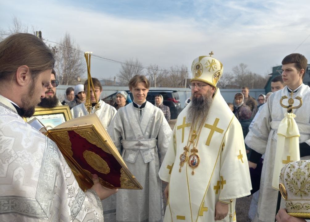 В день престольного праздника епископ Павел совершил Божественную литургию в храме Архистратига Михаила п. Сибирцево