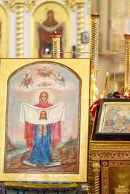 Порт-Артурскую икону в дар Севастополю освятили в Покровском соборе Владивостока