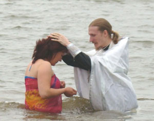 Фото. Уссурийск. Крещение в водах Кугуковского водохранилища