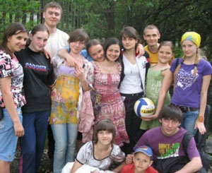 Фото. Арсеньев. Участники Православного молодежного центра «Светоч» вышли в поход