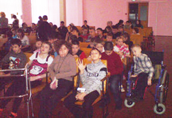 Фото. Владивосток, община добровольцев «Милосердие» провела концерт для детей с ограниченными возможностями