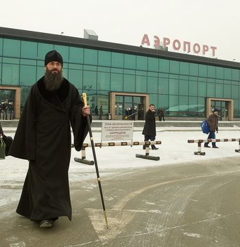 Фото. Владивосток. Епископ Уссурийский Иннокентий прибыл во Владивосток