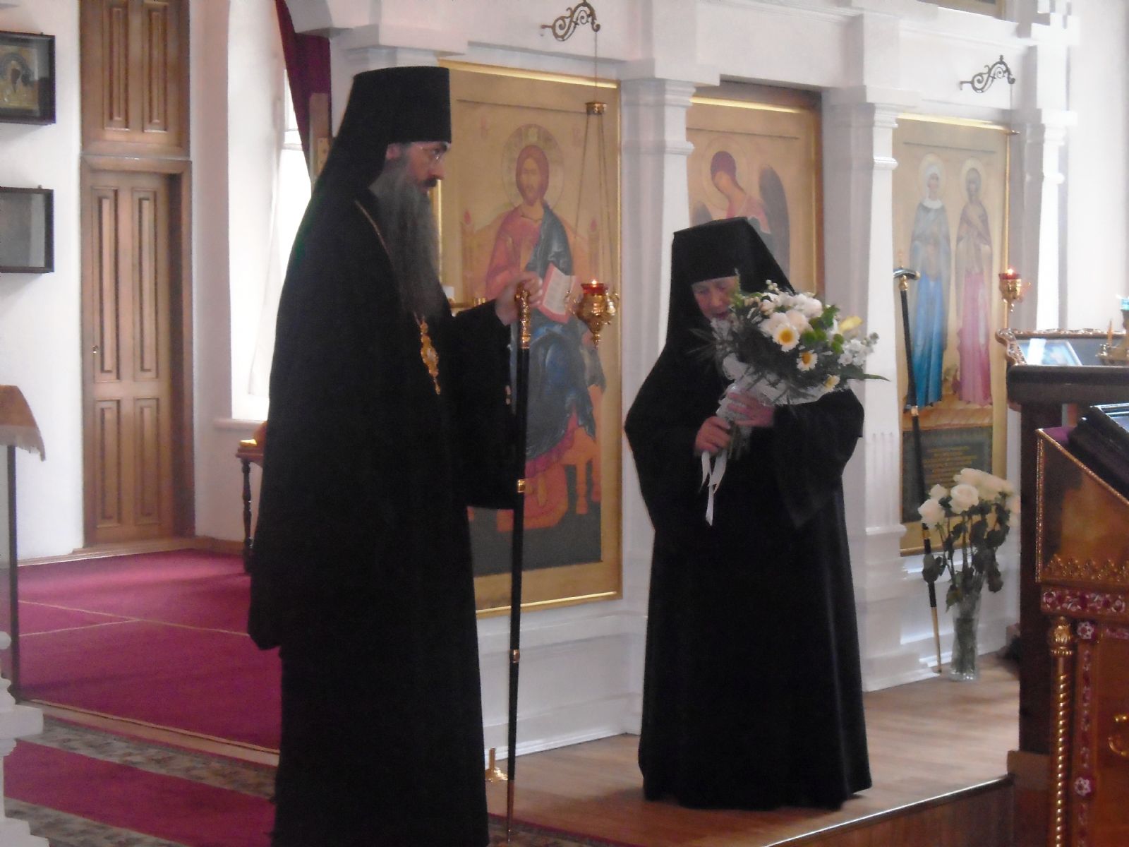 Епископ Иннокентий поздравил насельниц Марфо-Мариинского монастыря с 25-летием создания монашеской общины