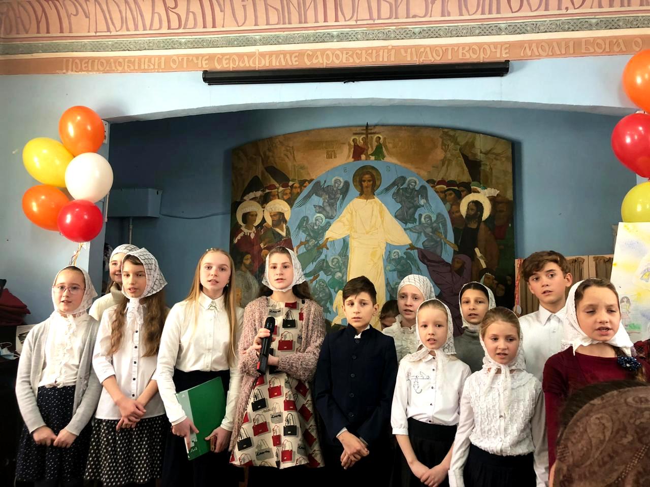 День матери в Воскресной школе Покровского собора