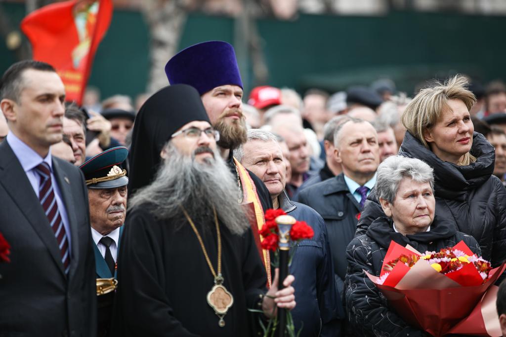 Епископ Уссурийский Иннокентий освятил новый монумент защитникам отечества