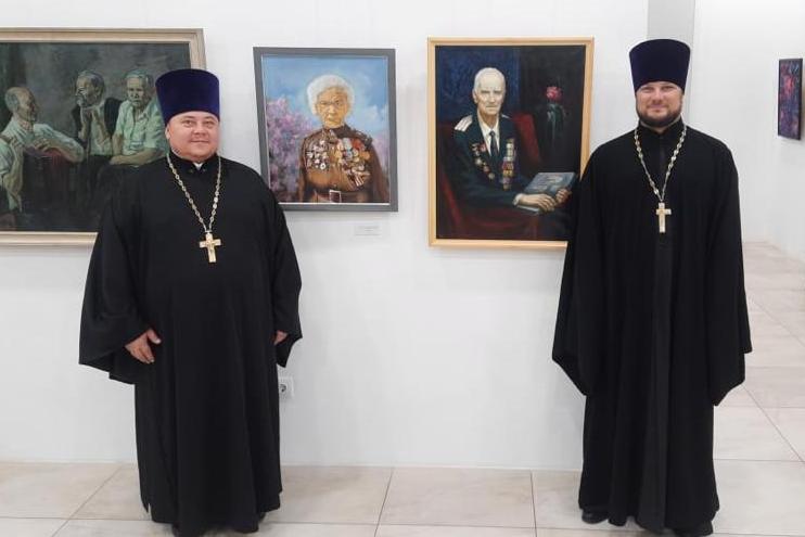 Благочинный I Владивостокского благочиния приветствовал участников и гостей выставки «Мирный Тихий»