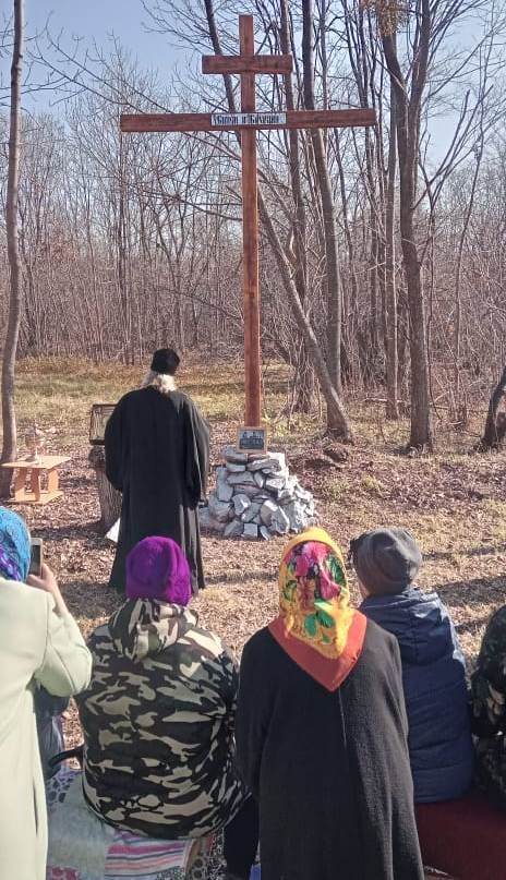 Поклонный крест освятили в селе Крыловка