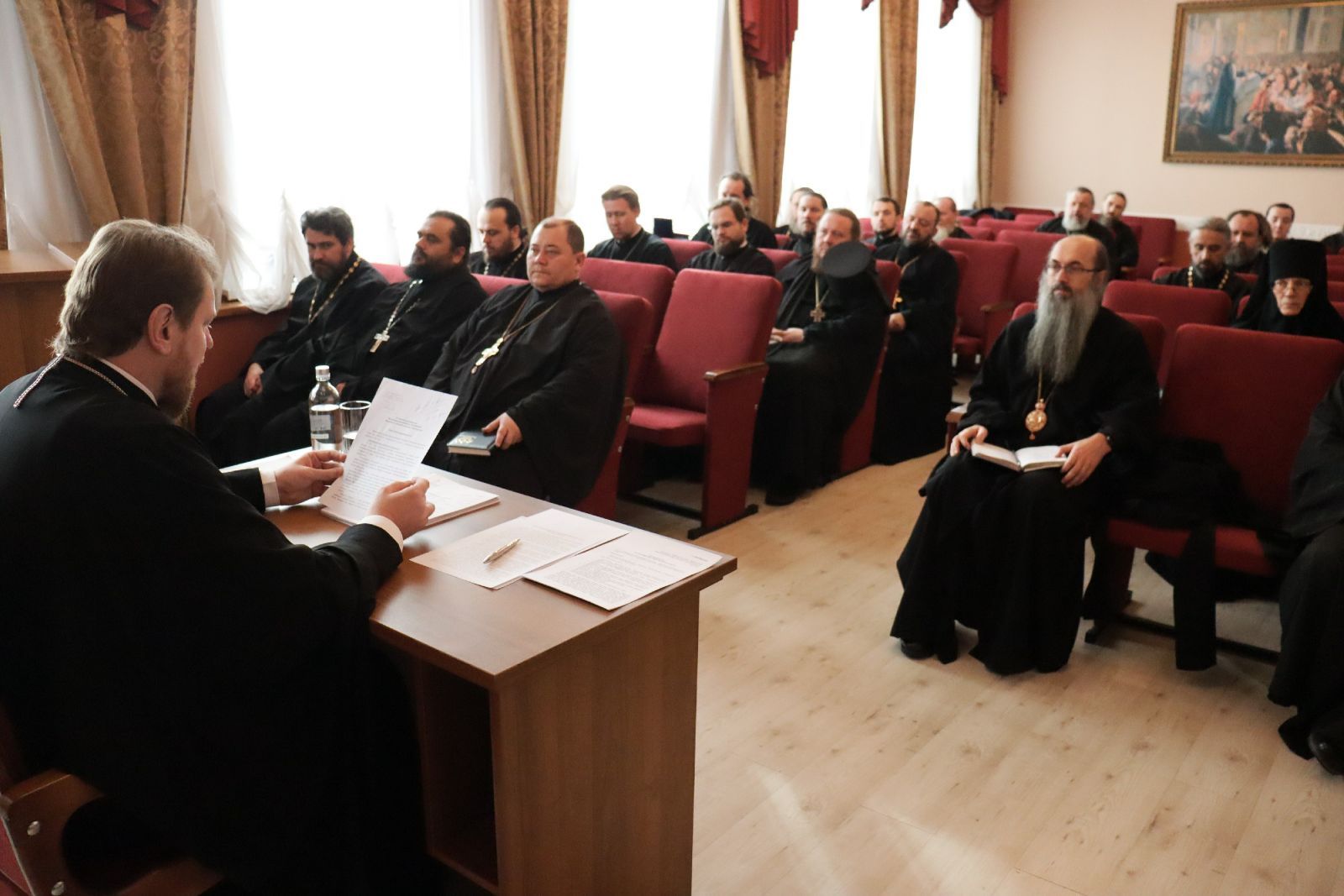 Расширенное заседание Епархиального совета состоялось под председательством митрополита Владимира