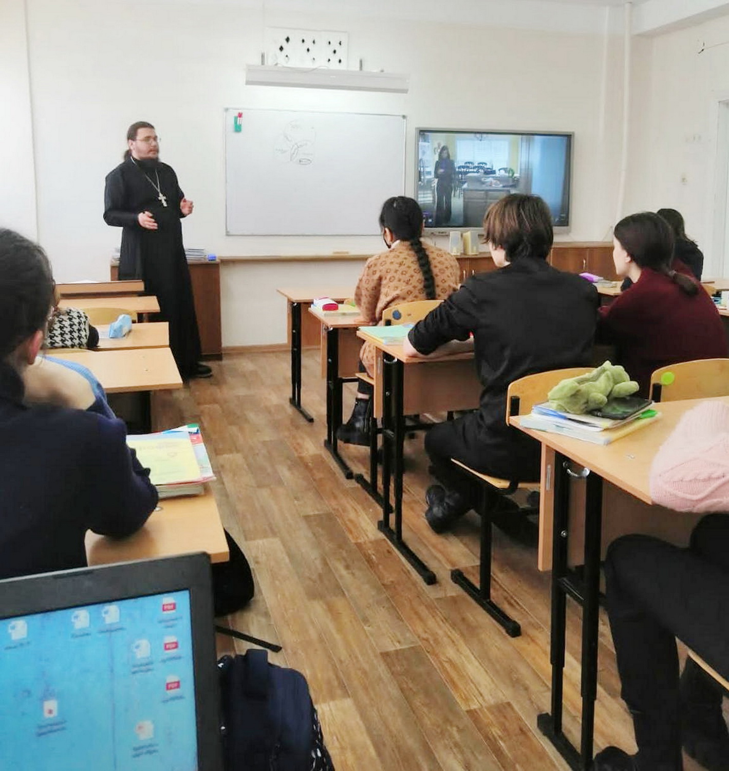 В школах г. Арсеньева началась Неделя милосердия, приуроченная к празднику Сретения Господня (+ Фото)