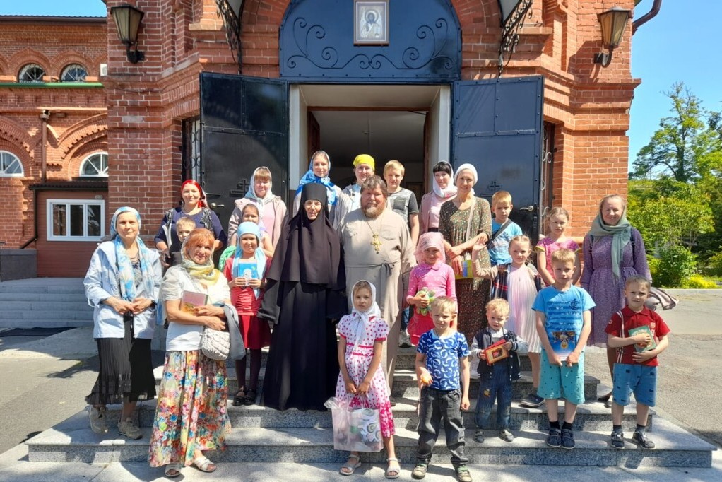 Поездка в монастырь детей Воскресной школы храма Богоявления
