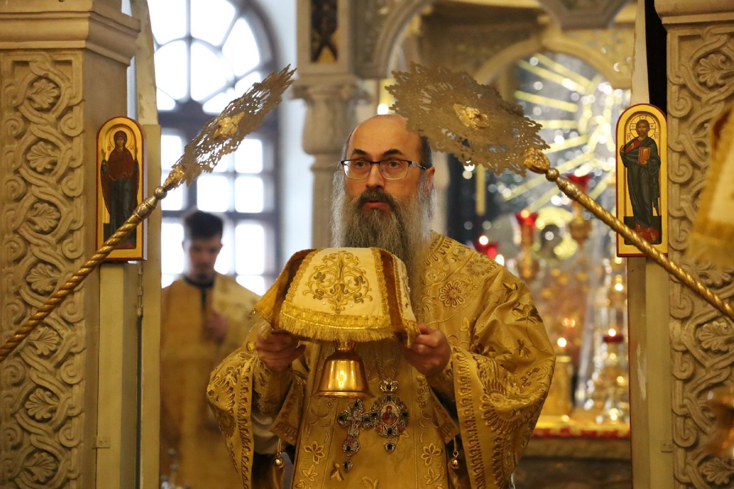 Епископ Уссурийский Иннокентий совершил литургию в Свято-Никольском Черноостровском женском монастыре г. Малоярославец