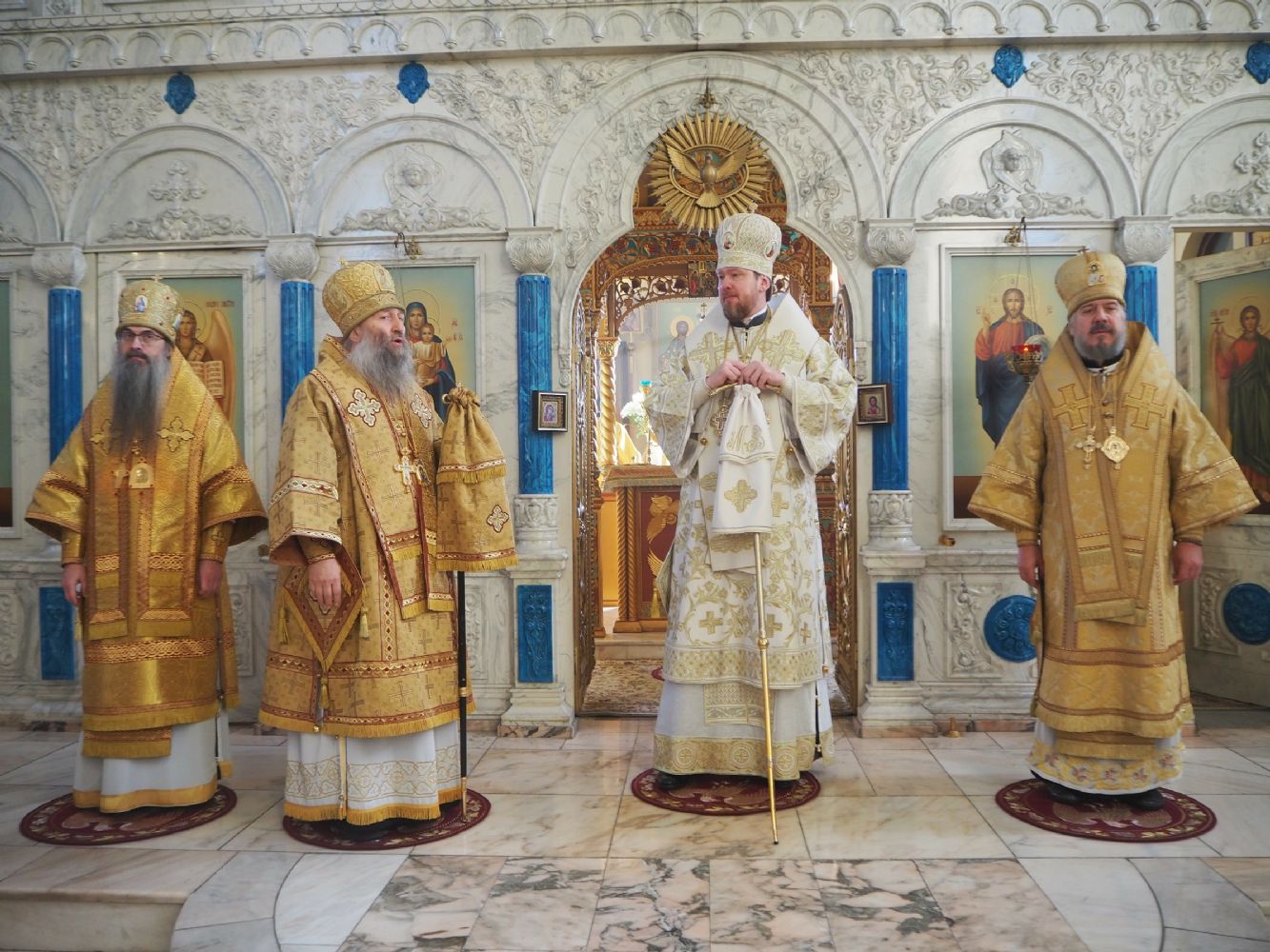 Глава Приморской митрополии возглавил Божественную литургию в Благовещенском соборе Арсеньева