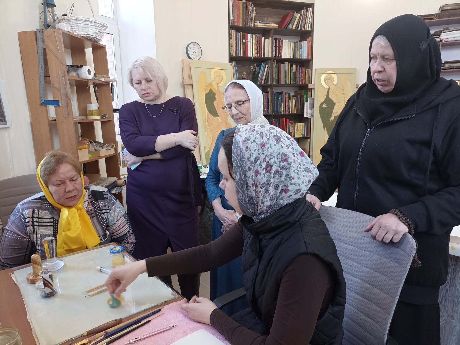 В Духовно-просветительском центре начались мастер-классы по русской иконописи (+ Фото)