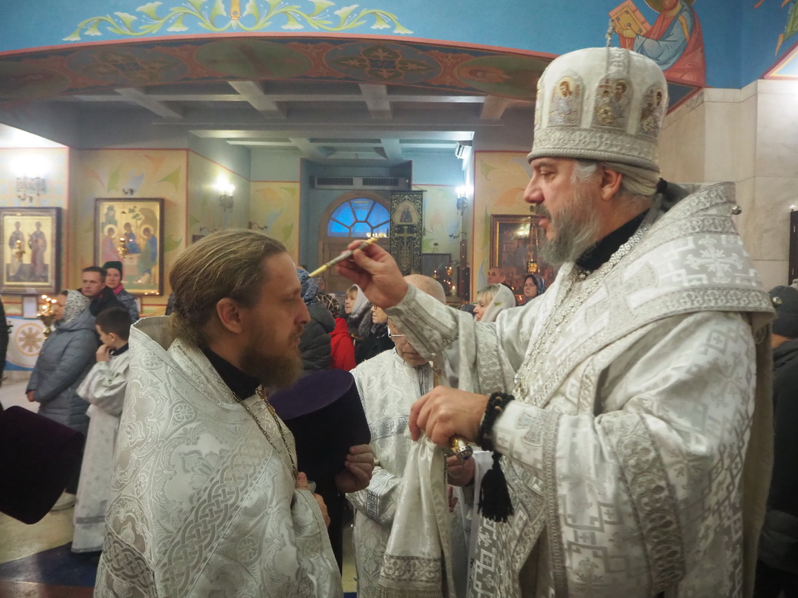 В канун праздника Богоявления Господня епископ Николай совершил всенощное бдение в Кафедральном соборе г. Находки.