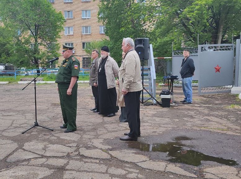Иерей Константин Мироненко принял участие в отправке призывников в ряды Вооруженных сил (+ Фото)