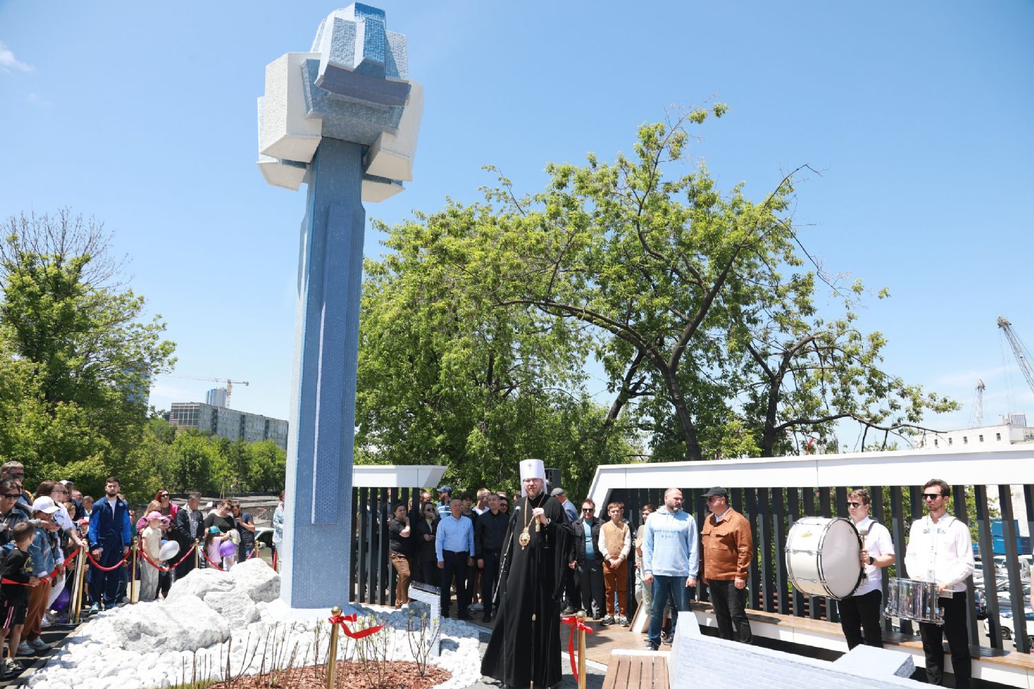 Митрополит Владимир принял участие в церемонии открытия реконструированного памятного знака «Стела Далькомхолод»