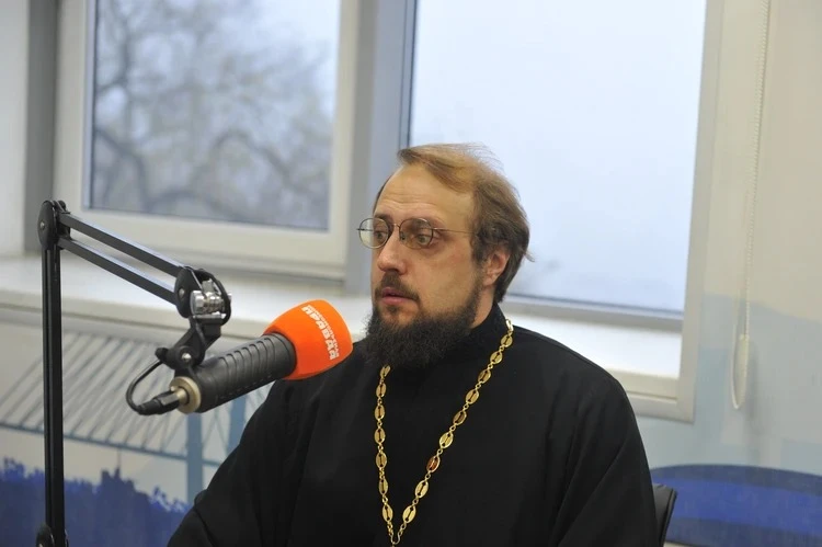Клирик Владивостокской епархии прокомментировал взгляд Церкви на квадробику в эфире радио