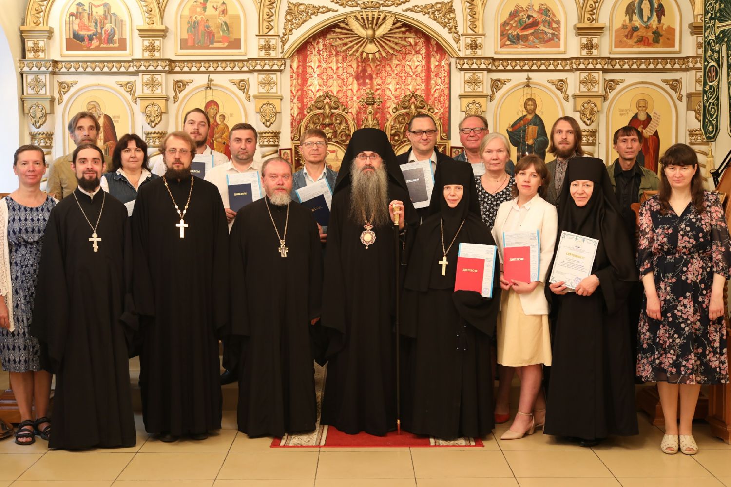 Выпускники Духовного центра 2024 года получили дипломы церковных специалистов