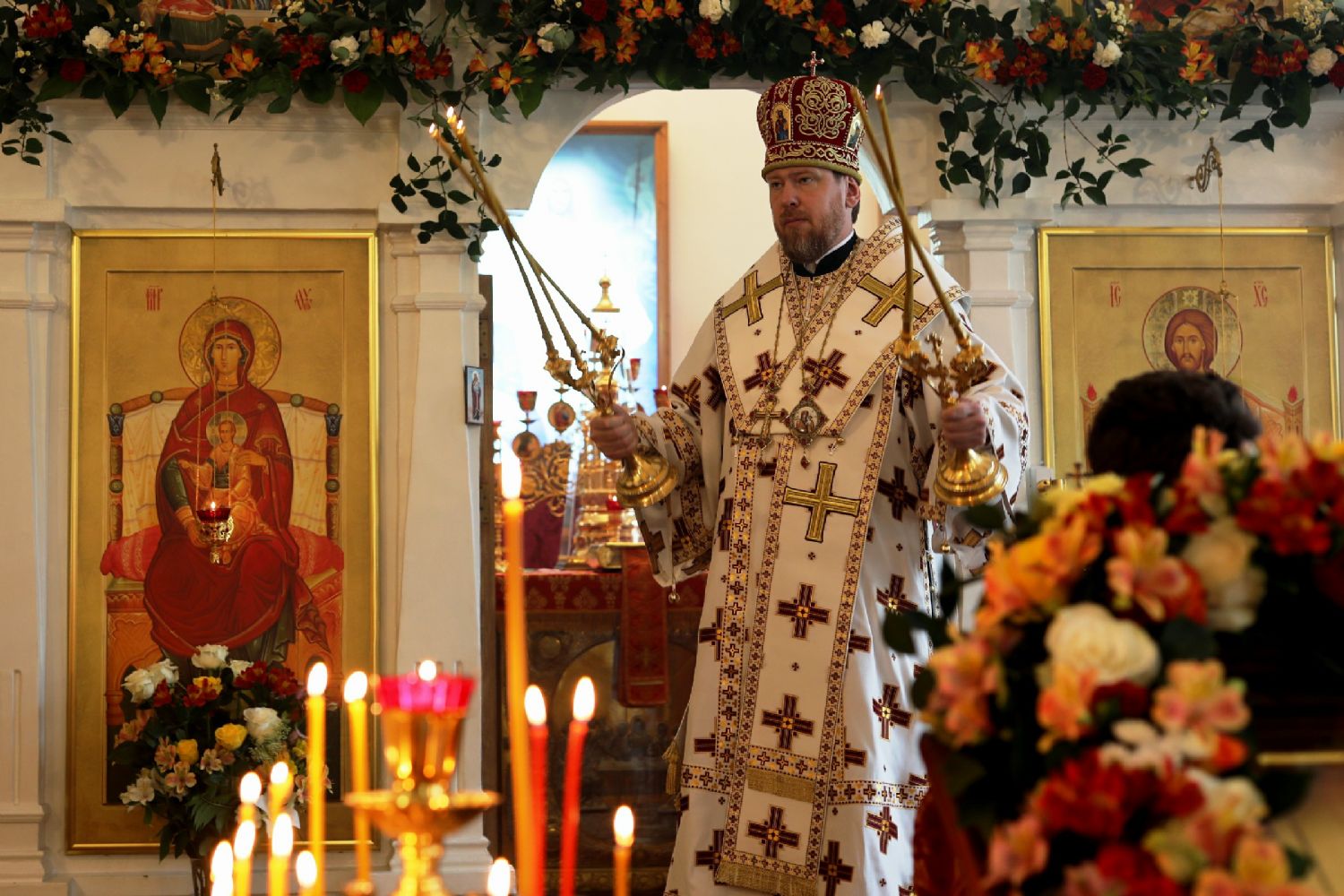 Митрополит Владимир совершил Божественную литургию в Марфо-Мариинской обители в день престольного праздника монастырского храма