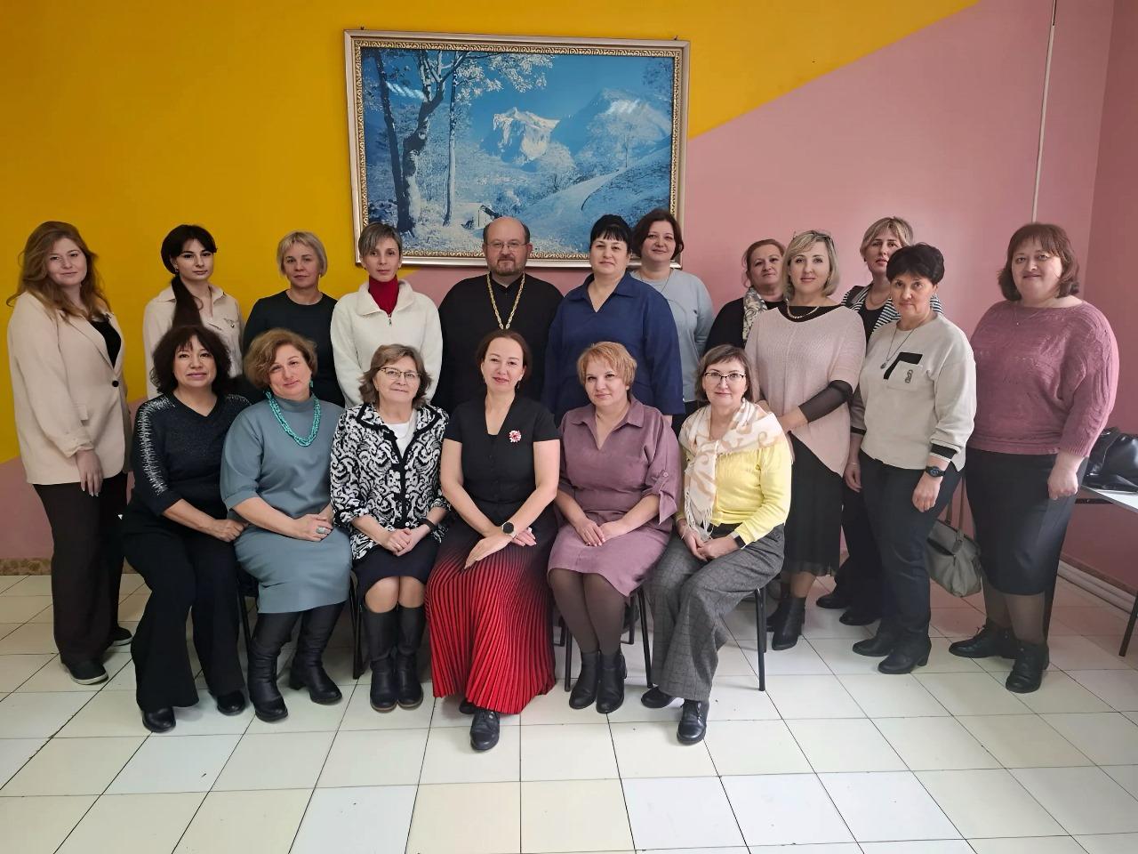 16.03.2024г.В стенах Начальной школы с. Екатериновка Партизанского района Приморского края состоялся семинар для учителей начальных классов и учителей, преподающих модуль «Основы Православной культуры» .