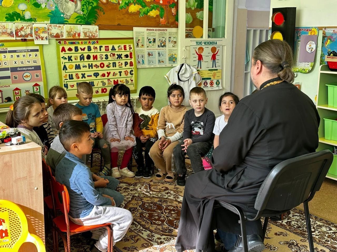 3.04.2024г.Пасхальные беседы в детском саду.