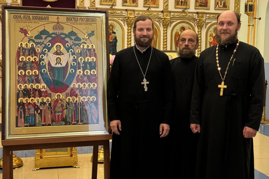 Вечером 22 июня Крестный ход с иконой «Собор святых покровителей воинства российского» встретили в Лучегорске