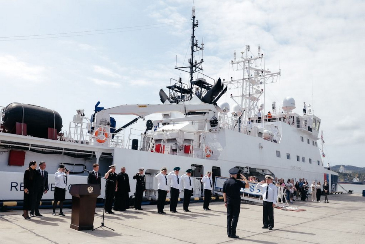 В Находке пограничному кораблю присвоено почетное наименование «Приморье».