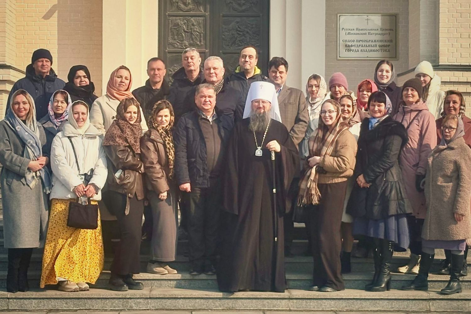 Духовное просвещение приморцев: Спасо-Преображенский собор посетили сотрудники структурного подразделения «Приморские тепловые сети»