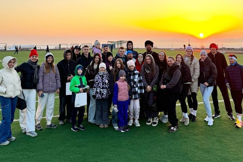 Спорт и вера: иерей Даниил Есаков принял участие во встрече молодежи с Кириллом Бельским