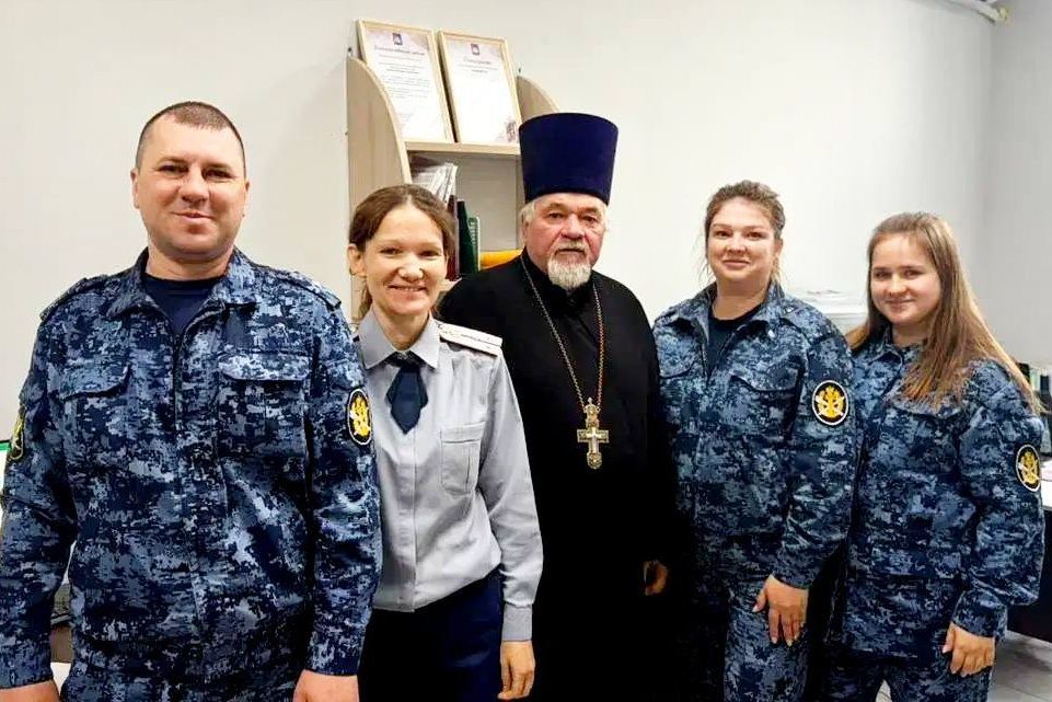 Протоиерей Владимир Капитанюк посетил исправительное учреждение с духовной беседой