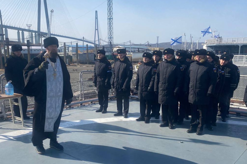 Иерей Даниил Есаков благословил моряков на боевое задание и освятил корвет «Громкий»