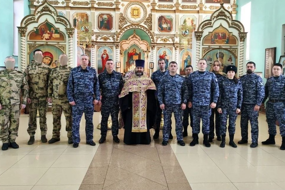 Молебен в честь 215-летия войск правопорядка и 10-летия Росгвардии совершил протоиерей Андрей Машанов