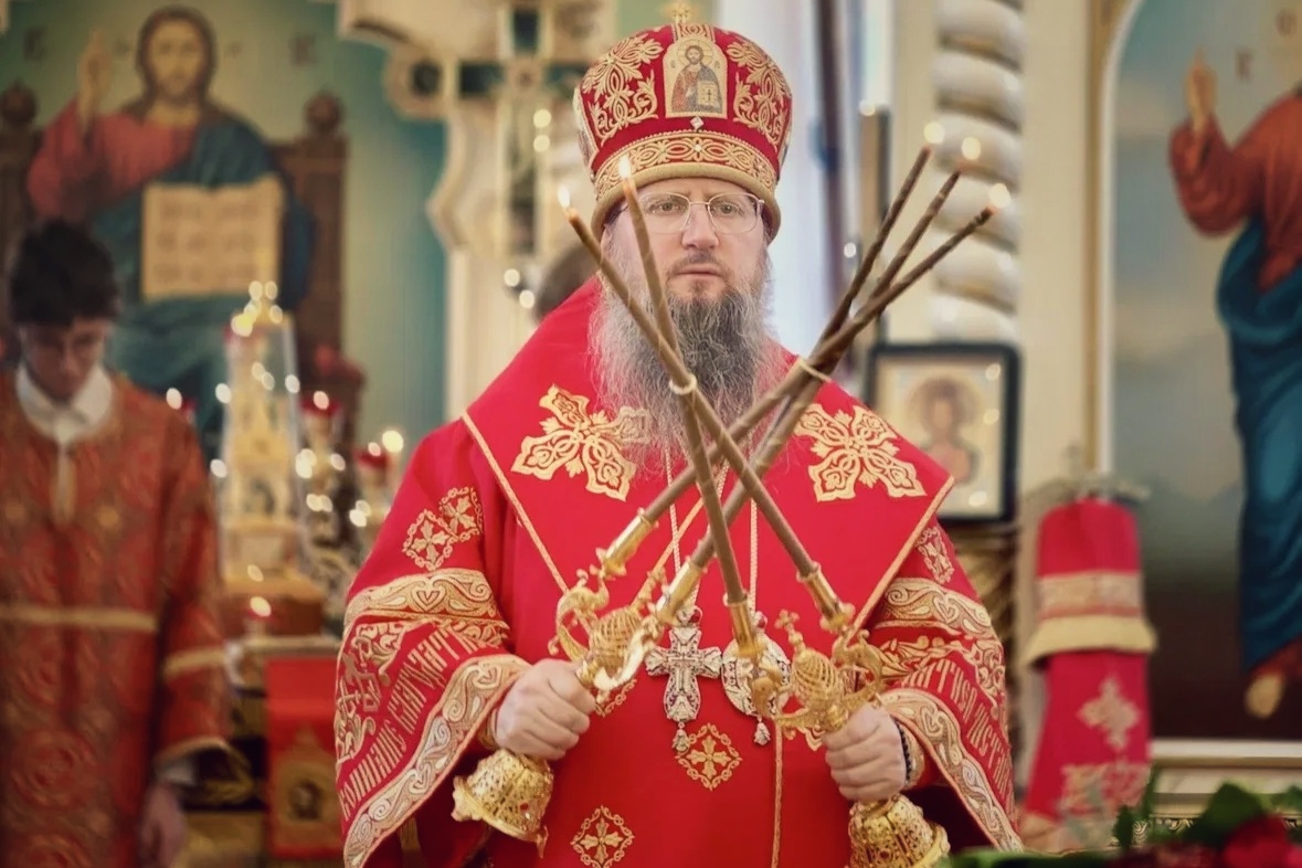 Всенощное бдение в канун Антипасхи в Свято-Никольском храме Уссурийска возглавил глава митрополии