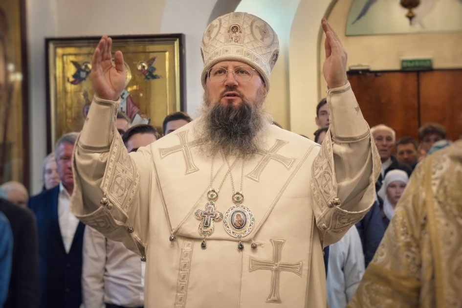 Митрополит Павел совершил Божественную литургию в Православной гимназии в день престольного праздника