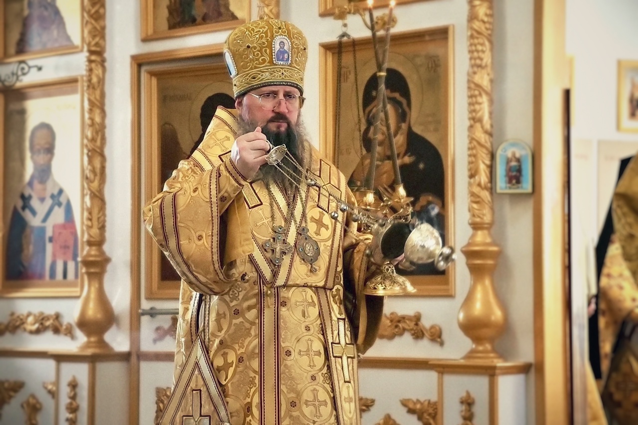 Архиерейское богослужение в Неделю 4-ю по Пятидесятнице состоялось в храме Покрова Божией Матери города Лесозаводска